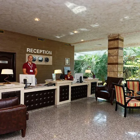 Hotell Detelina 3*
