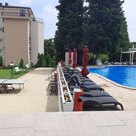 Hotell Detelina 3*