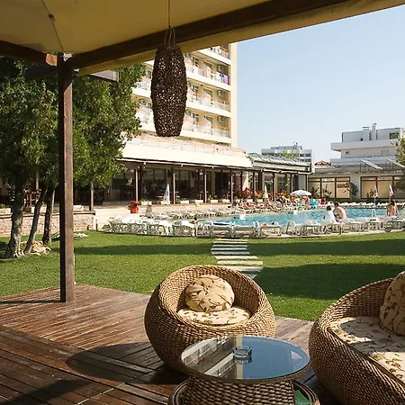 Hotell Detelina 3*