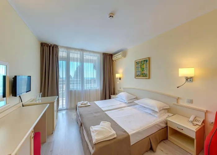 Detelina 3* Golden Sands