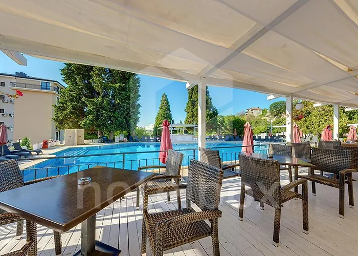 Detelina 3* Golden Sands