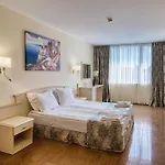 Detelina Golden Sands