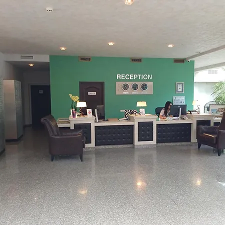 Hotel Detelina 3*